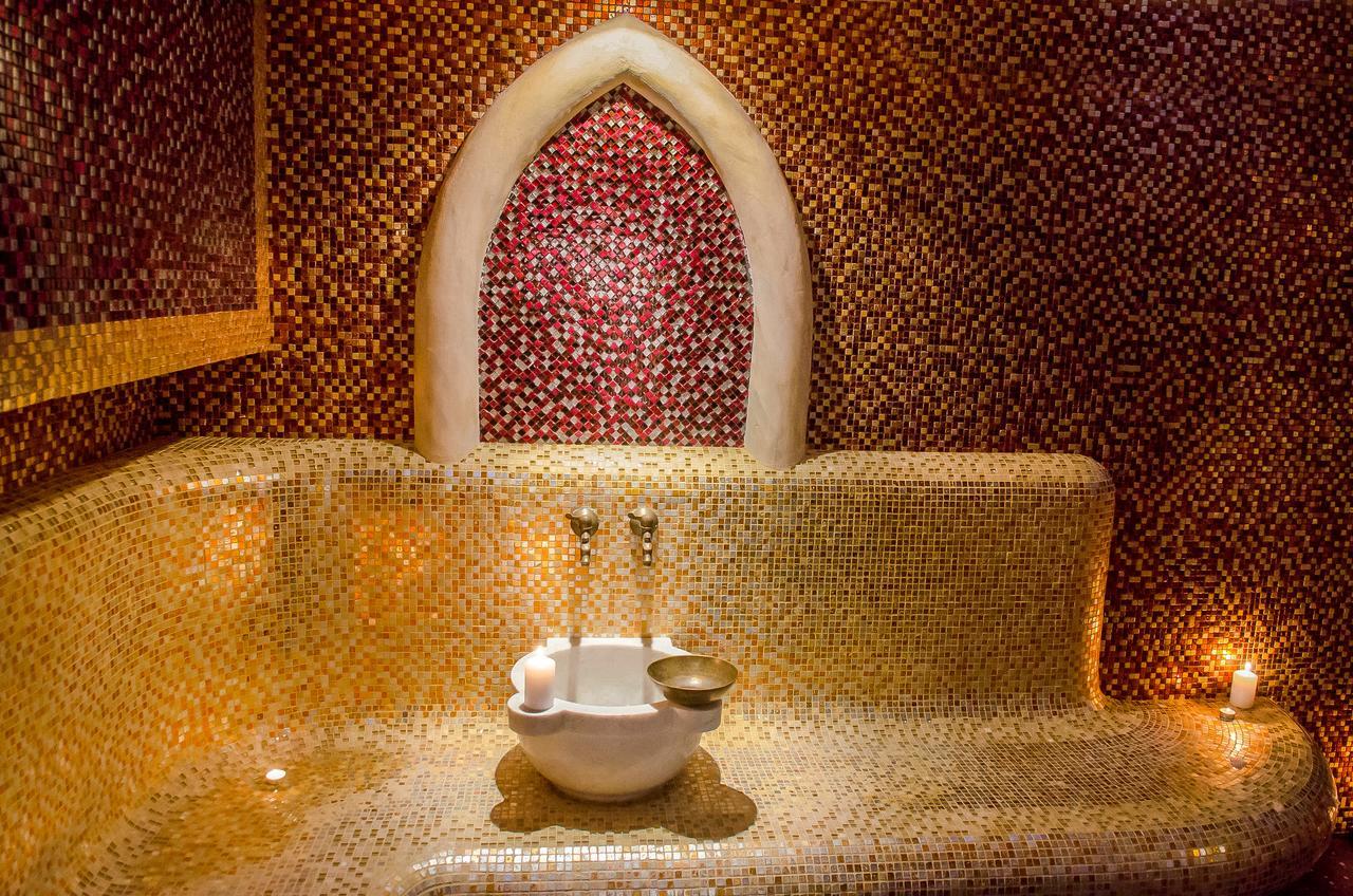 Park Hotel Stara Zagora Bagian luar foto A hammam in the Emirates Palace Hotel, Abu Dhabi, United Arab Emirates